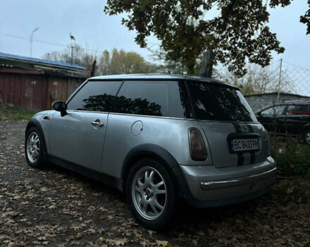 Серый Мини Купер, объемом двигателя 1.6 л и пробегом 228 тыс. км за 4100 $, фото 2 на Automoto.ua