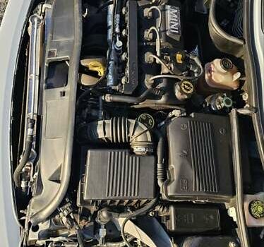 Серый Мини Купер, объемом двигателя 1.6 л и пробегом 237 тыс. км за 7500 $, фото 17 на Automoto.ua