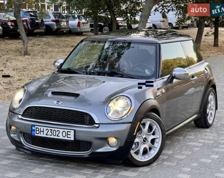 Сірий Міні Cooper, об'ємом двигуна 1.6 л та пробігом 220 тис. км за 6800 $, фото 59 на Automoto.ua