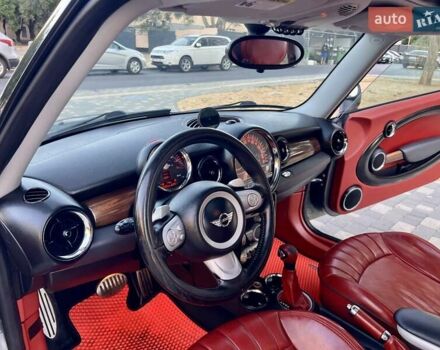 Сірий Міні Cooper, об'ємом двигуна 1.6 л та пробігом 220 тис. км за 6800 $, фото 26 на Automoto.ua