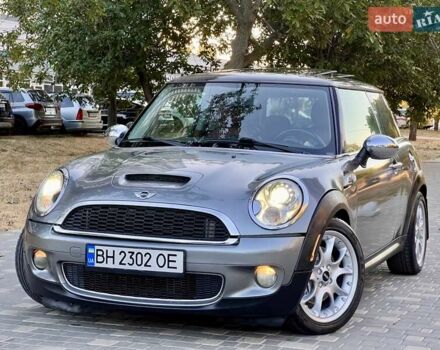 Сірий Міні Cooper, об'ємом двигуна 1.6 л та пробігом 220 тис. км за 6800 $, фото 56 на Automoto.ua