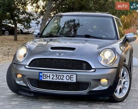 Сірий Міні Cooper, об'ємом двигуна 1.6 л та пробігом 220 тис. км за 6800 $, фото 63 на Automoto.ua