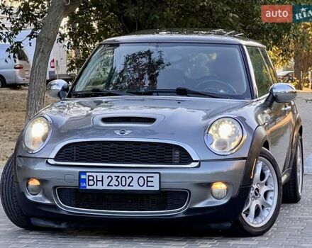 Сірий Міні Cooper, об'ємом двигуна 1.6 л та пробігом 220 тис. км за 6800 $, фото 3 на Automoto.ua