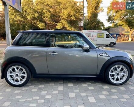 Сірий Міні Cooper, об'ємом двигуна 1.6 л та пробігом 220 тис. км за 6800 $, фото 66 на Automoto.ua