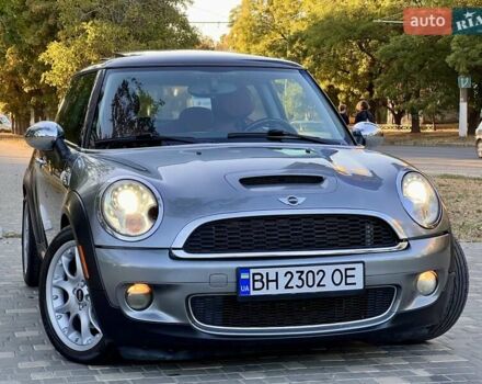 Сірий Міні Cooper, об'ємом двигуна 1.6 л та пробігом 220 тис. км за 6800 $, фото 53 на Automoto.ua