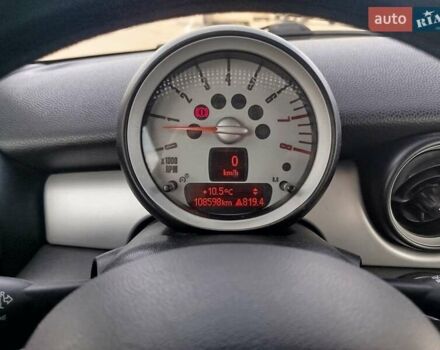 Серый Мини Купер, объемом двигателя 1.4 л и пробегом 108 тыс. км за 6000 $, фото 5 на Automoto.ua