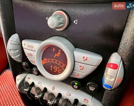 Сірий Міні Cooper, об'ємом двигуна 1.6 л та пробігом 220 тис. км за 6800 $, фото 15 на Automoto.ua