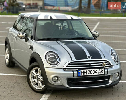 Сірий Міні Cooper, об'ємом двигуна 1.6 л та пробігом 100 тис. км за 9900 $, фото 11 на Automoto.ua