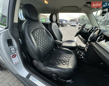 Сірий Міні Cooper, об'ємом двигуна 1.6 л та пробігом 100 тис. км за 9900 $, фото 34 на Automoto.ua