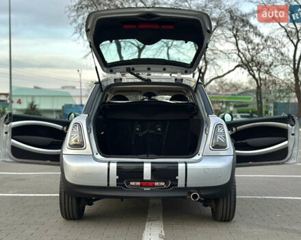 Сірий Міні Cooper, об'ємом двигуна 1.6 л та пробігом 100 тис. км за 9900 $, фото 28 на Automoto.ua