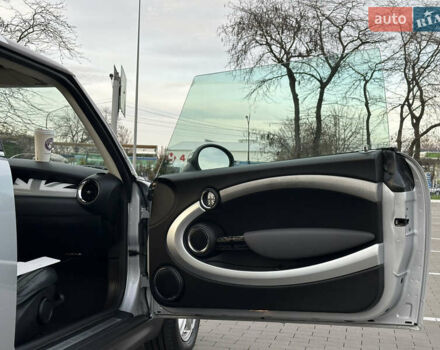 Сірий Міні Cooper, об'ємом двигуна 1.6 л та пробігом 100 тис. км за 9900 $, фото 31 на Automoto.ua