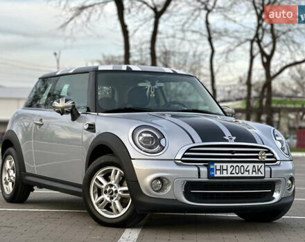 Сірий Міні Cooper, об'ємом двигуна 1.6 л та пробігом 100 тис. км за 9900 $, фото 10 на Automoto.ua