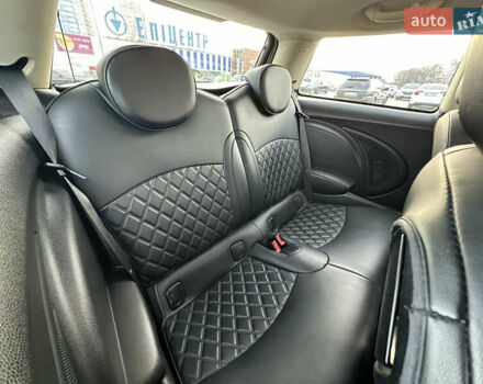 Сірий Міні Cooper, об'ємом двигуна 1.6 л та пробігом 100 тис. км за 9900 $, фото 4 на Automoto.ua