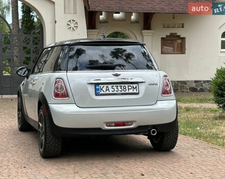 Сірий Міні Cooper, об'ємом двигуна 1.6 л та пробігом 219 тис. км за 7950 $, фото 17 на Automoto.ua
