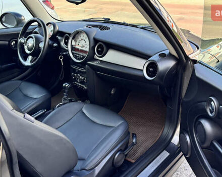 Сірий Міні Cooper, об'ємом двигуна 1.6 л та пробігом 143 тис. км за 8500 $, фото 3 на Automoto.ua