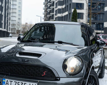 Серый Мини Купер, объемом двигателя 1.6 л и пробегом 169 тыс. км за 8888 $, фото 23 на Automoto.ua