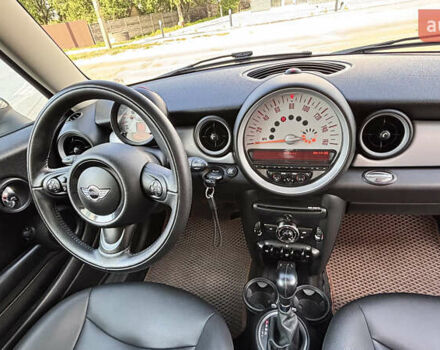 Сірий Міні Cooper, об'ємом двигуна 1.6 л та пробігом 143 тис. км за 8500 $, фото 6 на Automoto.ua