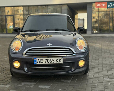 Сірий Міні Cooper, об'ємом двигуна 1.6 л та пробігом 176 тис. км за 7500 $, фото 1 на Automoto.ua