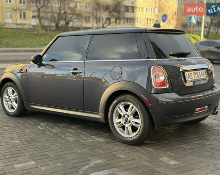 Сірий Міні Cooper, об'ємом двигуна 1.6 л та пробігом 176 тис. км за 7500 $, фото 5 на Automoto.ua