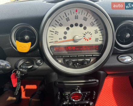 Мини Купер 2013 в Киеве на Automoto.ua Серый Мини Купер, объемом двигателя 1.6 л и пробегом 147 тыс. км за 9990 $, фото 22 на Automoto.ua