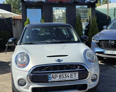 Сірий Міні Cooper, об'ємом двигуна 2 л та пробігом 167 тис. км за 10999 $, фото 5 на Automoto.ua