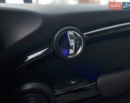 Сірий Міні Cooper, об'ємом двигуна 1.5 л та пробігом 85 тис. км за 11990 $, фото 40 на Automoto.ua