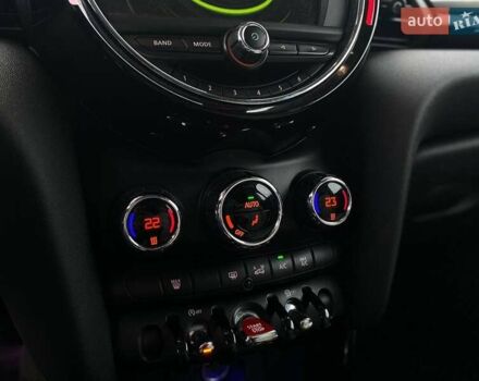 Сірий Міні Cooper, об'ємом двигуна 1.5 л та пробігом 85 тис. км за 11990 $, фото 29 на Automoto.ua