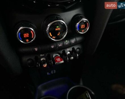 Сірий Міні Cooper, об'ємом двигуна 1.5 л та пробігом 85 тис. км за 11990 $, фото 31 на Automoto.ua