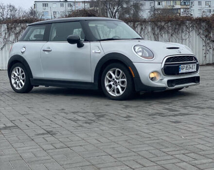 Серый Мини Купер, объемом двигателя 2 л и пробегом 167 тыс. км за 10999 $, фото 3 на Automoto.ua