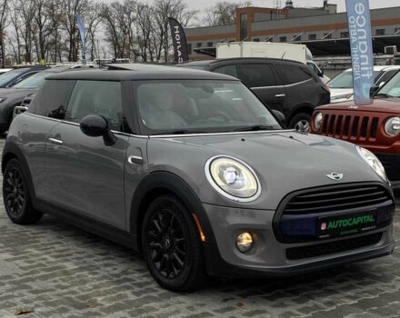 Серый Мини Купер, объемом двигателя 1.5 л и пробегом 85 тыс. км за 11990 $, фото 2 на Automoto.ua