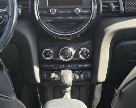 Сірий Міні Cooper, об'ємом двигуна 2 л та пробігом 167 тис. км за 10999 $, фото 2 на Automoto.ua