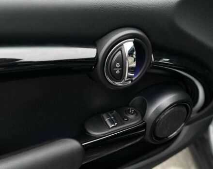 Серый Мини Купер, объемом двигателя 1.5 л и пробегом 85 тыс. км за 11990 $, фото 8 на Automoto.ua