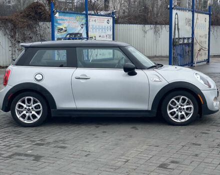 Серый Мини Купер, объемом двигателя 2 л и пробегом 167 тыс. км за 10999 $, фото 2 на Automoto.ua