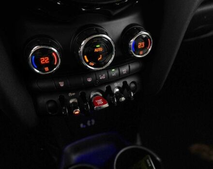 Серый Мини Купер, объемом двигателя 1.5 л и пробегом 85 тыс. км за 11990 $, фото 20 на Automoto.ua