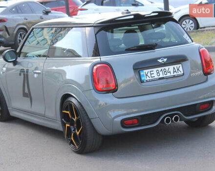 Сірий Міні Cooper, об'ємом двигуна 2 л та пробігом 130 тис. км за 16999 $, фото 11 на Automoto.ua