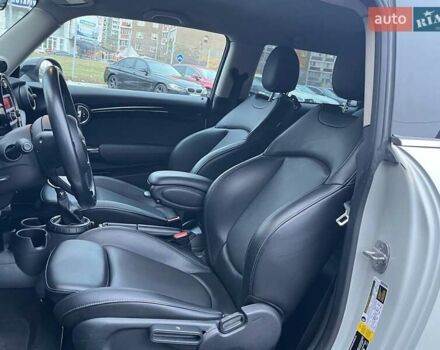 Сірий Міні Cooper, об'ємом двигуна 2 л та пробігом 92 тис. км за 12990 $, фото 9 на Automoto.ua