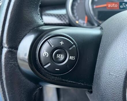 Сірий Міні Cooper, об'ємом двигуна 2 л та пробігом 92 тис. км за 12990 $, фото 19 на Automoto.ua