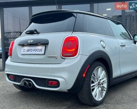 Сірий Міні Cooper, об'ємом двигуна 2 л та пробігом 92 тис. км за 12990 $, фото 8 на Automoto.ua