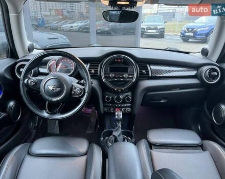 Сірий Міні Cooper, об'ємом двигуна 2 л та пробігом 92 тис. км за 12990 $, фото 13 на Automoto.ua