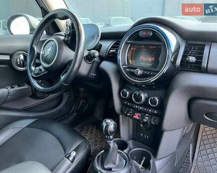 Серый Мини Купер, объемом двигателя 1.5 л и пробегом 101 тыс. км за 12040 $, фото 41 на Automoto.ua