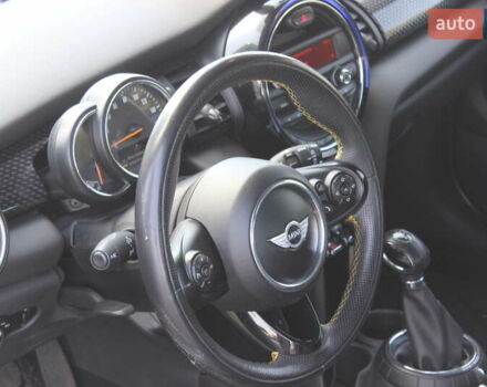 Сірий Міні Cooper, об'ємом двигуна 2 л та пробігом 130 тис. км за 16999 $, фото 21 на Automoto.ua
