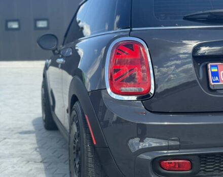 Сірий Міні Cooper, об'ємом двигуна 2 л та пробігом 110 тис. км за 16100 $, фото 5 на Automoto.ua