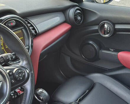 Сірий Міні Cooper, об'ємом двигуна 1.5 л та пробігом 136 тис. км за 13500 $, фото 23 на Automoto.ua