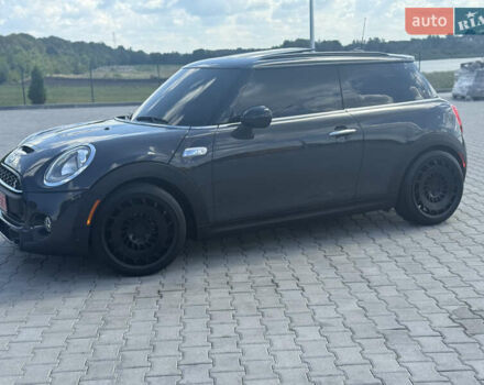 Сірий Міні Cooper, об'ємом двигуна 2 л та пробігом 110 тис. км за 16100 $, фото 6 на Automoto.ua