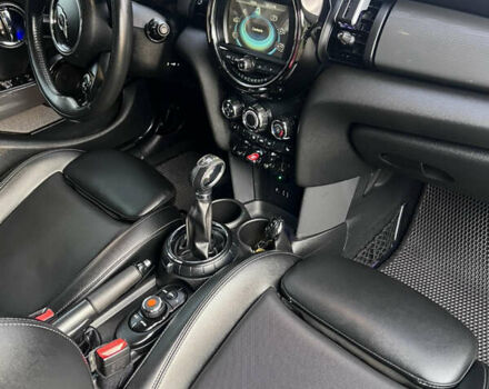 Сірий Міні Cooper, об'ємом двигуна 1.5 л та пробігом 160 тис. км за 14700 $, фото 9 на Automoto.ua