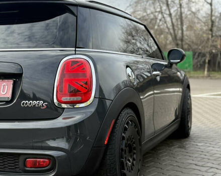 Серый Мини Купер, объемом двигателя 2 л и пробегом 117 тыс. км за 14500 $, фото 3 на Automoto.ua