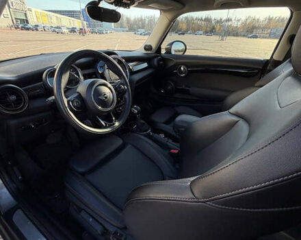 Серый Мини Купер, объемом двигателя 2 л и пробегом 58 тыс. км за 15999 $, фото 8 на Automoto.ua