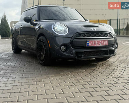 Серый Мини Купер, объемом двигателя 2 л и пробегом 117 тыс. км за 14500 $, фото 1 на Automoto.ua