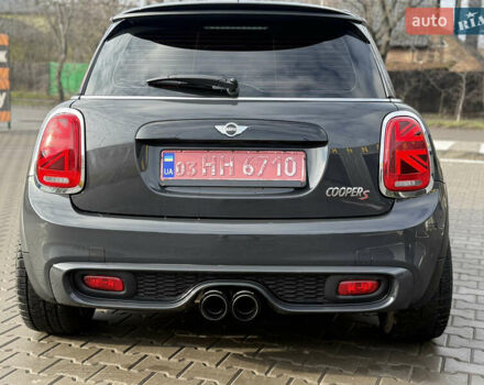 Серый Мини Купер, объемом двигателя 2 л и пробегом 117 тыс. км за 14500 $, фото 5 на Automoto.ua