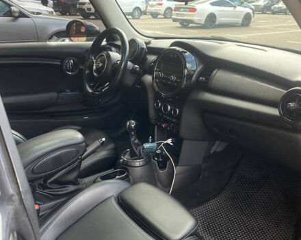 Серый Мини Купер, объемом двигателя 1.5 л и пробегом 118 тыс. км за 10500 $, фото 5 на Automoto.ua